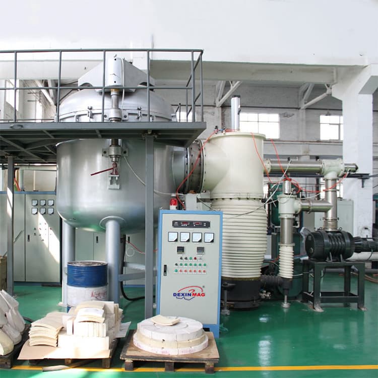 Vacuum Melting Furnace